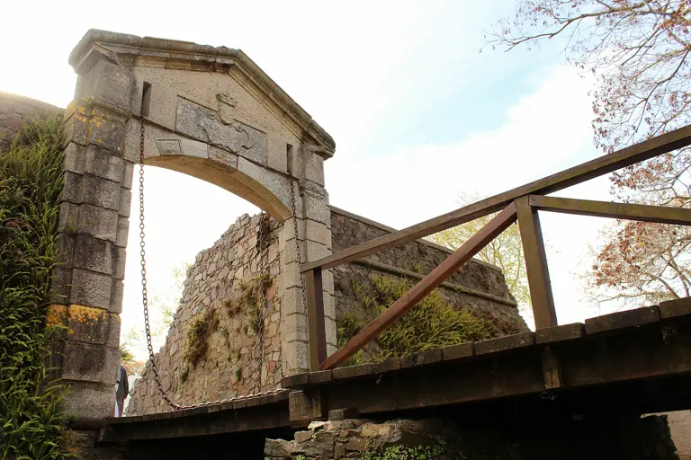 The Portón de Campo, with its moat and bridge: built in 1745, demolished in 1857, rebuilt 1968–71.